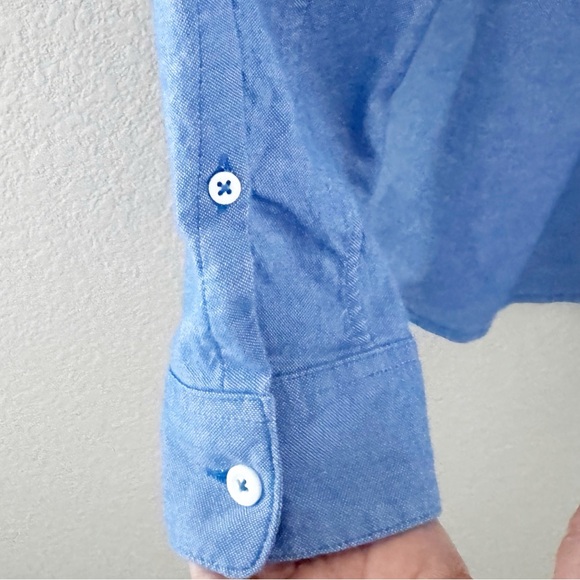 Lululemon All Town Buttondown Shirt Mens Med Blue Collared Classic Work Casual - Picture 10 of 12